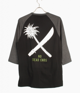 <img class='new_mark_img1' src='//img.shop-pro.jp/img/new/icons24.gif' style='border:none;display:inline;margin:0px;padding:0px;width:auto;' />�� 50%OFF! �ۡ�Us Versus Them��NO DEAD ENDS RAGLAN