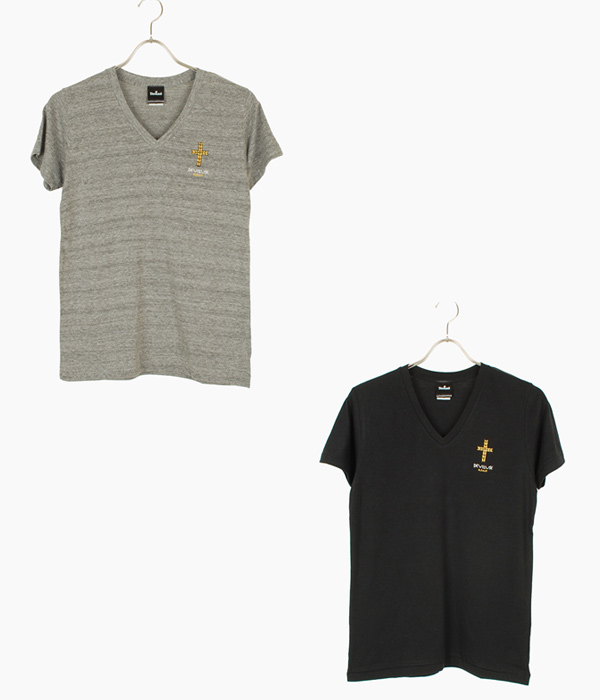 ��Deviluse��H.M.O V-neck T-shirts